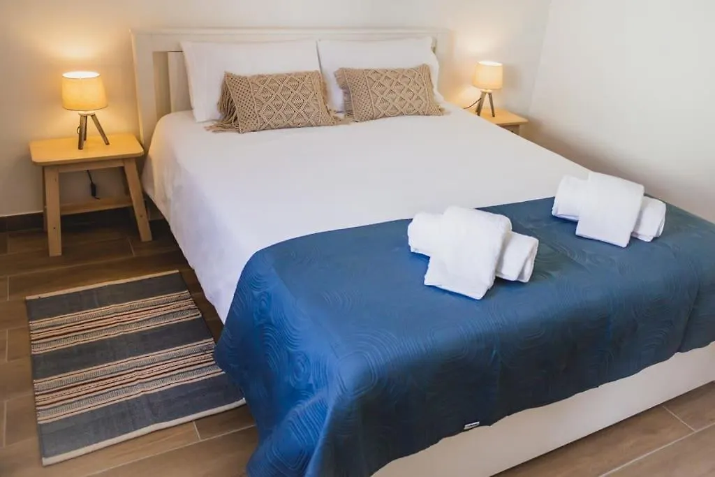 Lovely & Bright Renovated Apt. W/ Balcony In Lagos Portugal