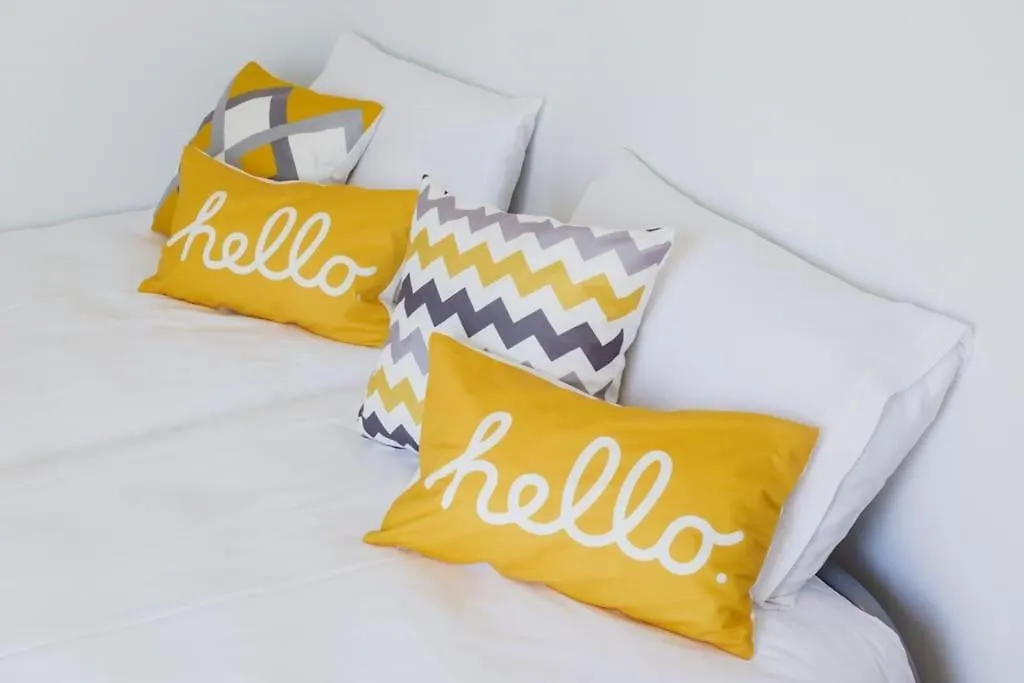 Apartment Lovely & Bright Renovated Apt. W/ Balcony In Lagos
